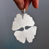Pendientes Garden Ginkgo Blanco Mate