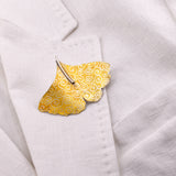Flower Pearls – brooch with a white pearl
