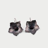 Flower Pearls - pendientes colgantes de plata con perla negra