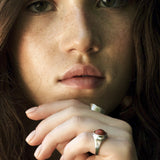 Signets - Anillo de plata con raíz de coral