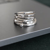 Anillo Minimal Blanco Pulido