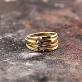 Anillo Minimal Dorado Pulido