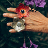 Anillo Garden Floror Roja con Perla Negra