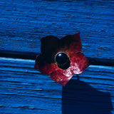 Anillo Garden Floror Roja con Perla Negra