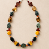 Collar corto piedras naturales tonos verdes y marrones