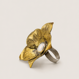 Anillo Garden flor dorada con perla