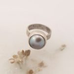 grey modern pearl pierscionek perla srebro galeria ora bizuteria